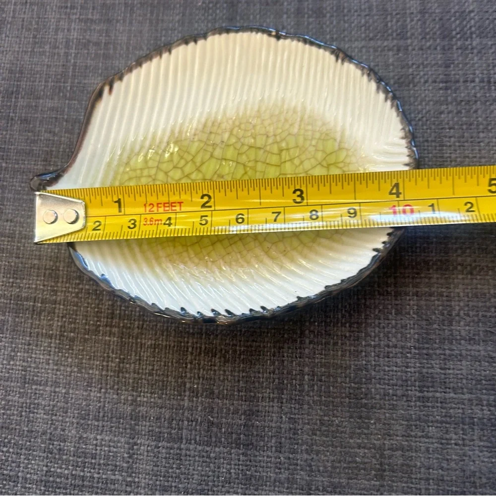 CRATE & BARREL Crackle Glaze Leaf-Shaped Porcelain Jewelry Key Coin Dish#0915253